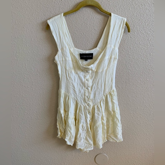 Vanessa Mooney Elizabeth Romper in Cream 🌴 - Picture 8 of 16